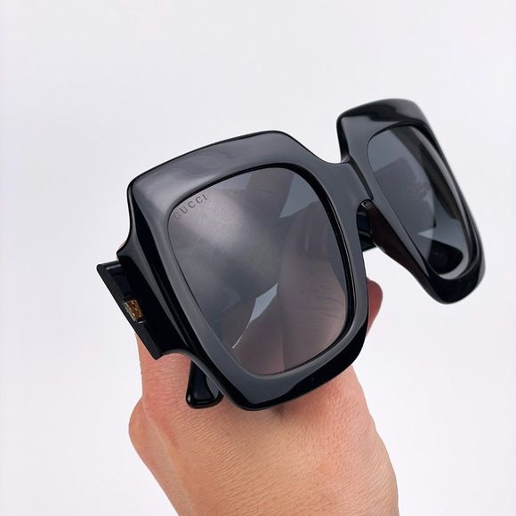 Gucci GG0053SN 001 Sunglasses Black Oversized Square Black Gray Unisex